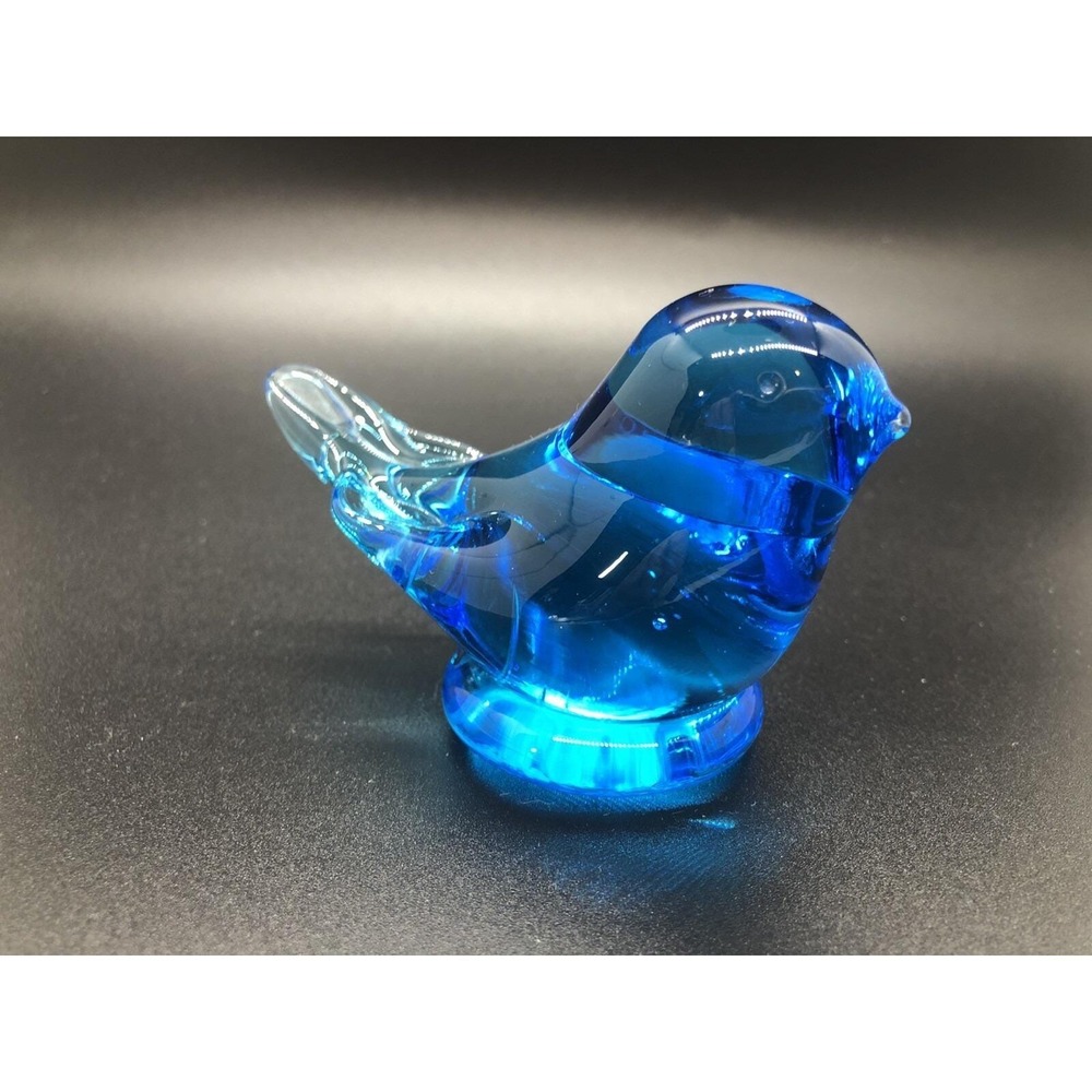 Titan Art Glass Happy Little Bluebird Figurine Signed‎ W Ward 1991